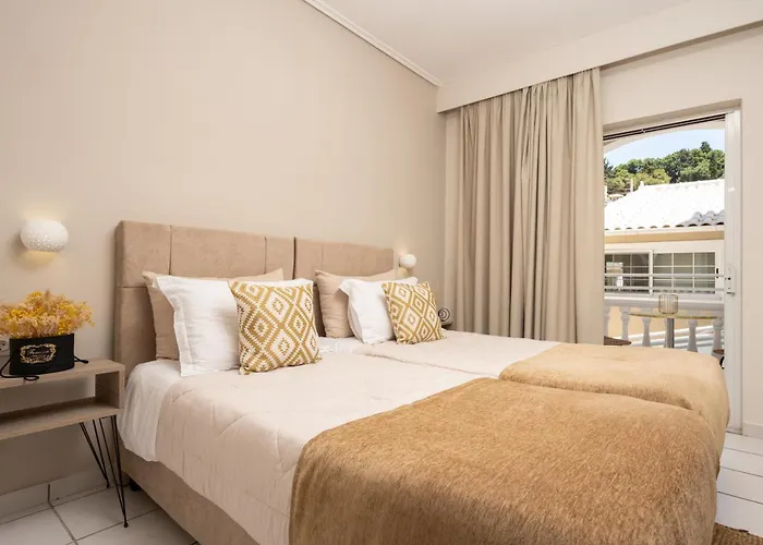 Daisy Hotel