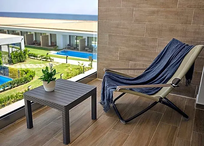 Cavo Orient Beach Hotel & Suites